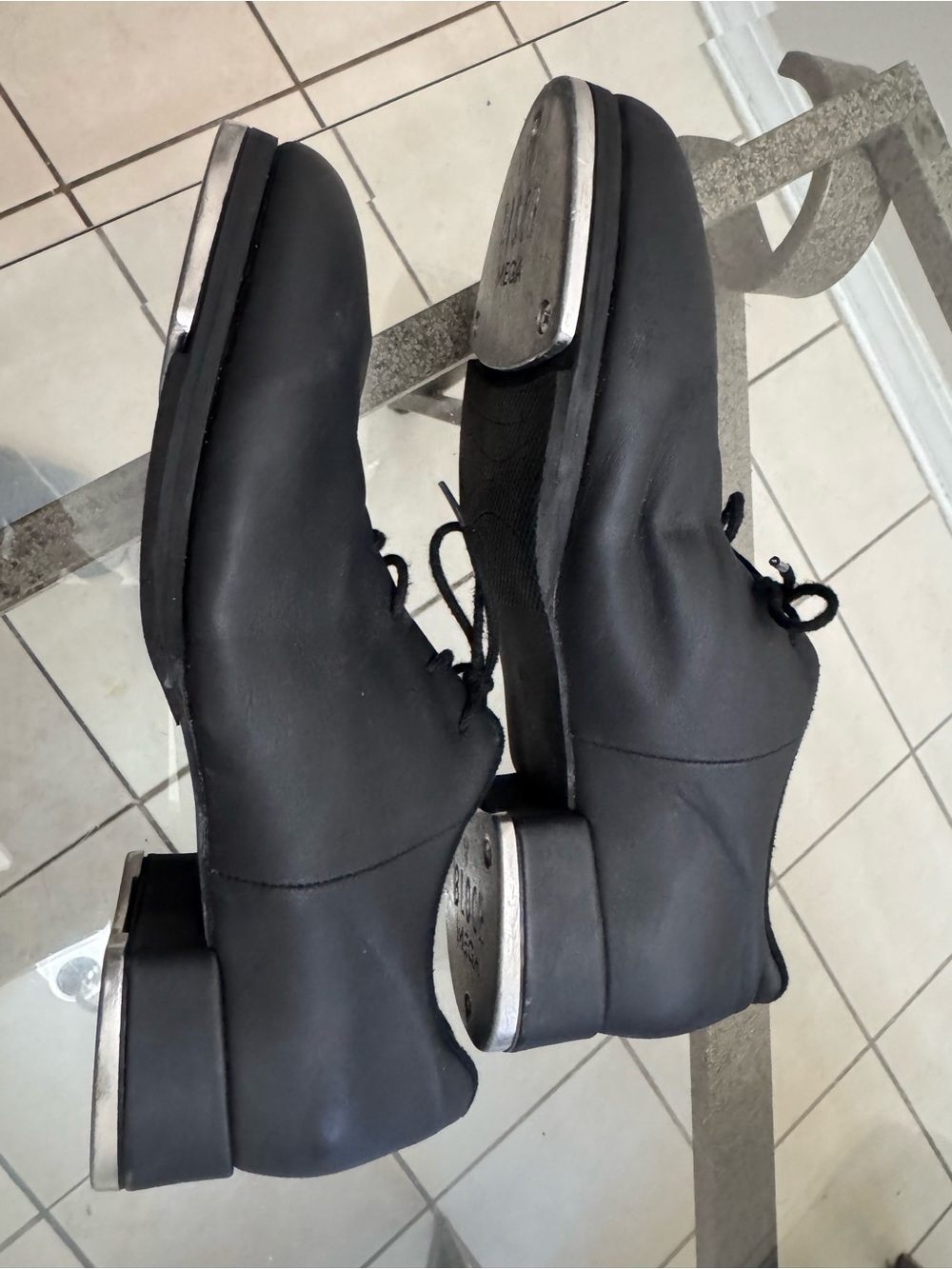 Bloch Sync Black Leather Oxford Tap Dance Shoes Mega Taps Size 10 M S0321L